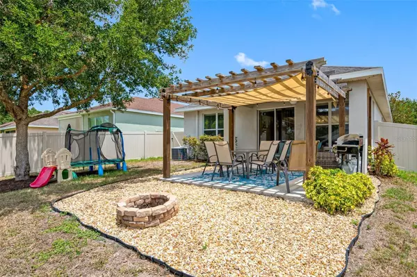 Lithia, FL 33547,17414 NEW CROSS CIR