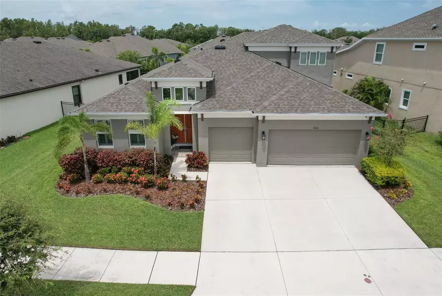7401 PARADISO DR, Apollo Beach, FL 33572