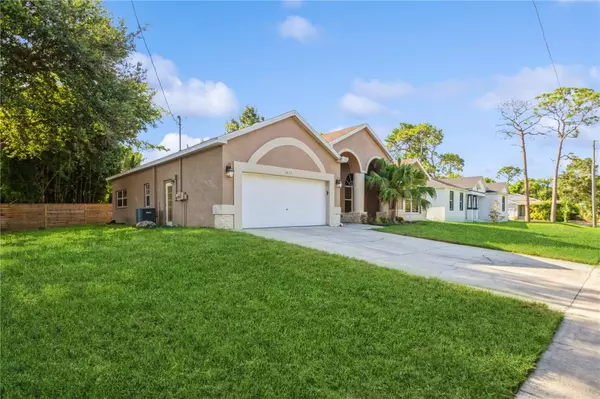 Tarpon Springs, FL 34689,1833 HILLCREST ST