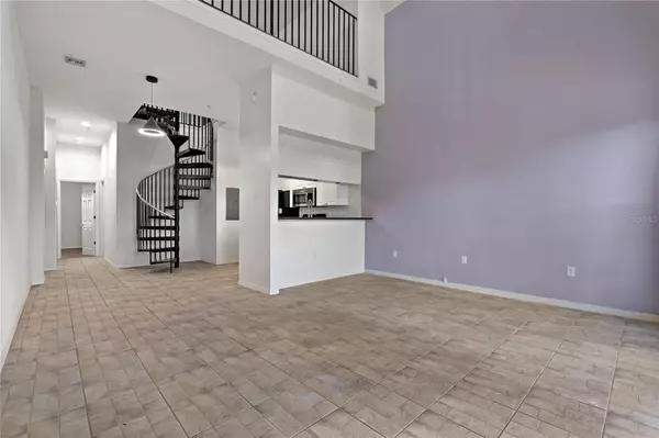 Tampa, FL 33605,2002 E 5TH AVE #213