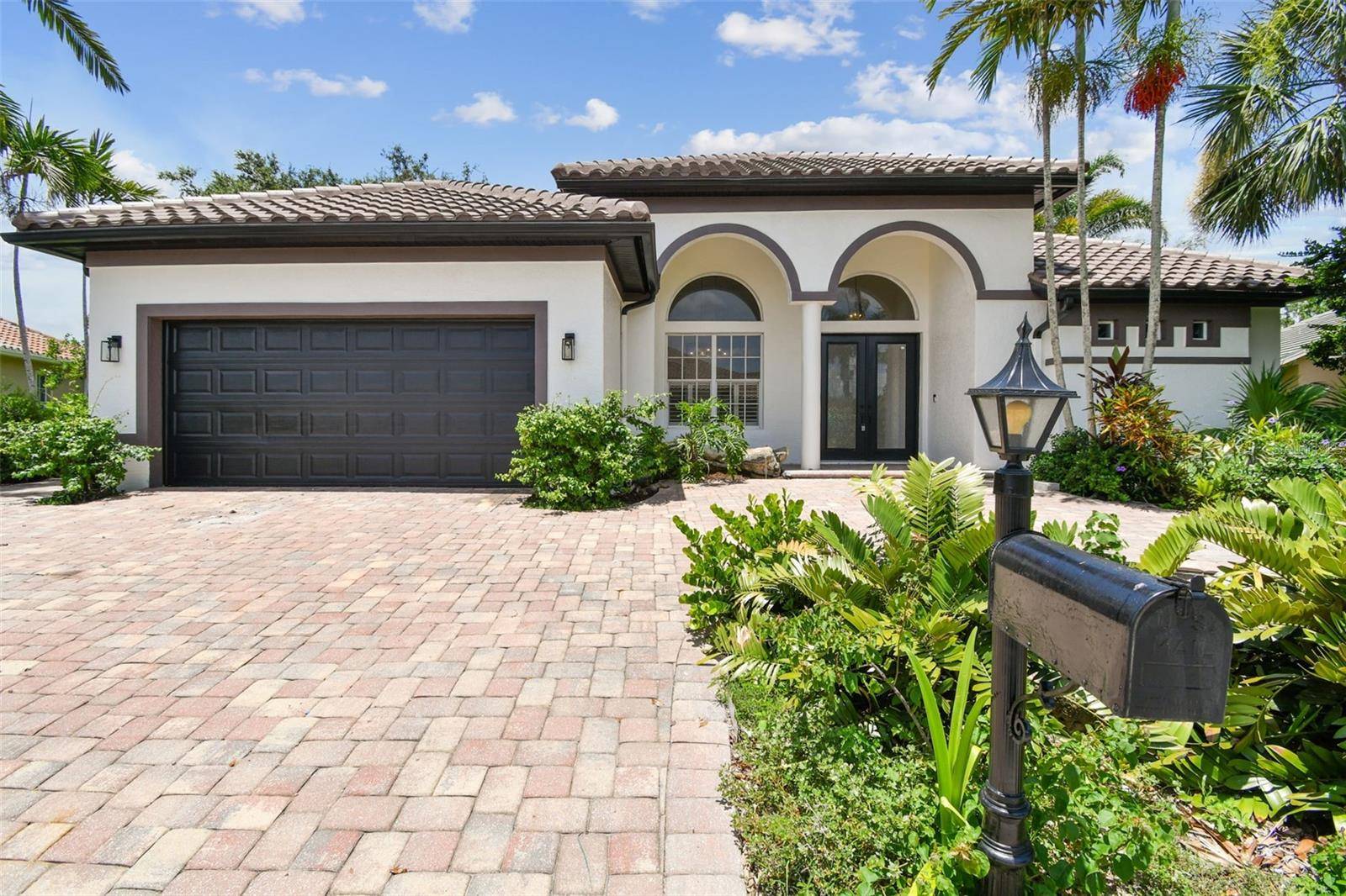 Port Charlotte, FL 33953,13792 LONG LAKE LN