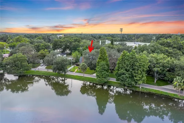 Tampa, FL 33604,6009 ROBERTA CIR