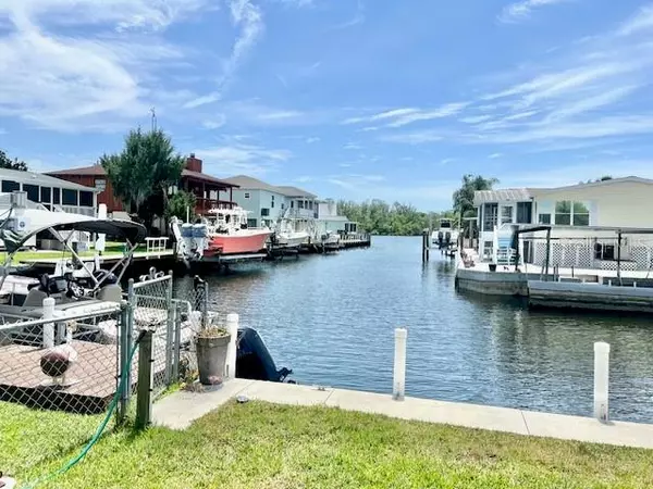 Homosassa, FL 34448,10288 W TWIN RIVER LN