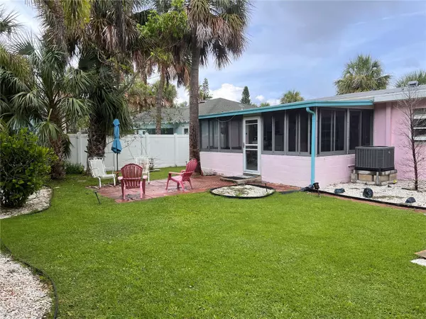 Clearwater Beach, FL 33767,866 BRUCE AVE