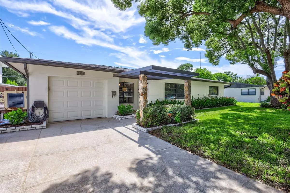 Seminole, FL 33777,8532 KUMQUAT AVE