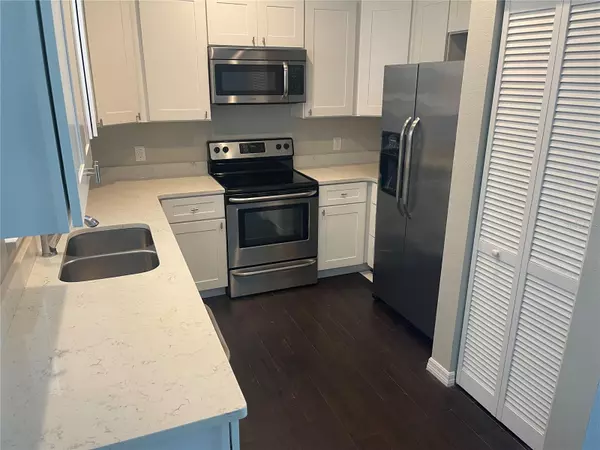 Tampa, FL 33606,403 S ALBANY AVE #2
