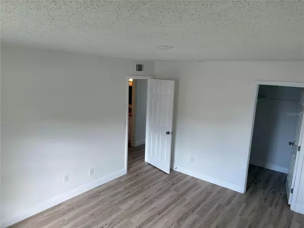 Tampa, FL 33615,9218 TUDOR DR #P101