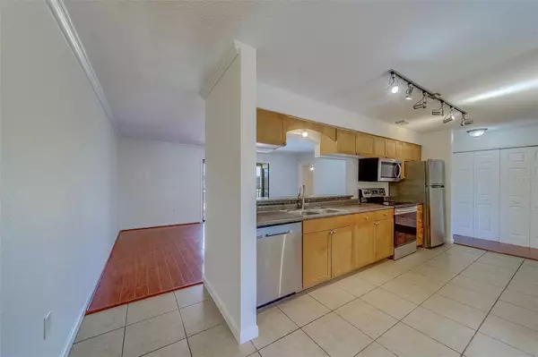 Largo, FL 33773,10195 SAILWINDS BLVD N #202