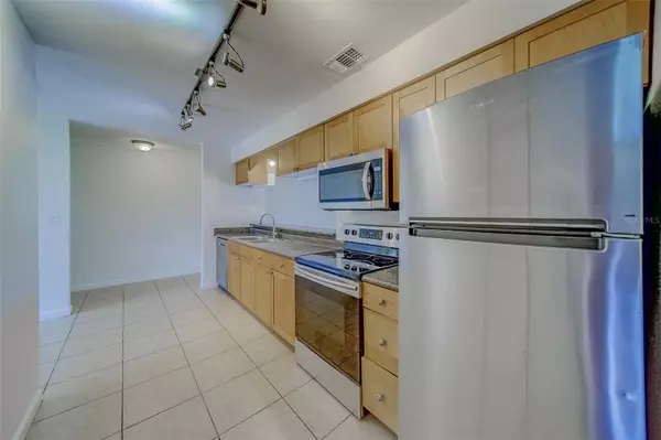 Largo, FL 33773,10195 SAILWINDS BLVD N #202