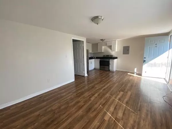 St Petersburg, FL 33714,4424 57TH AVE N #4