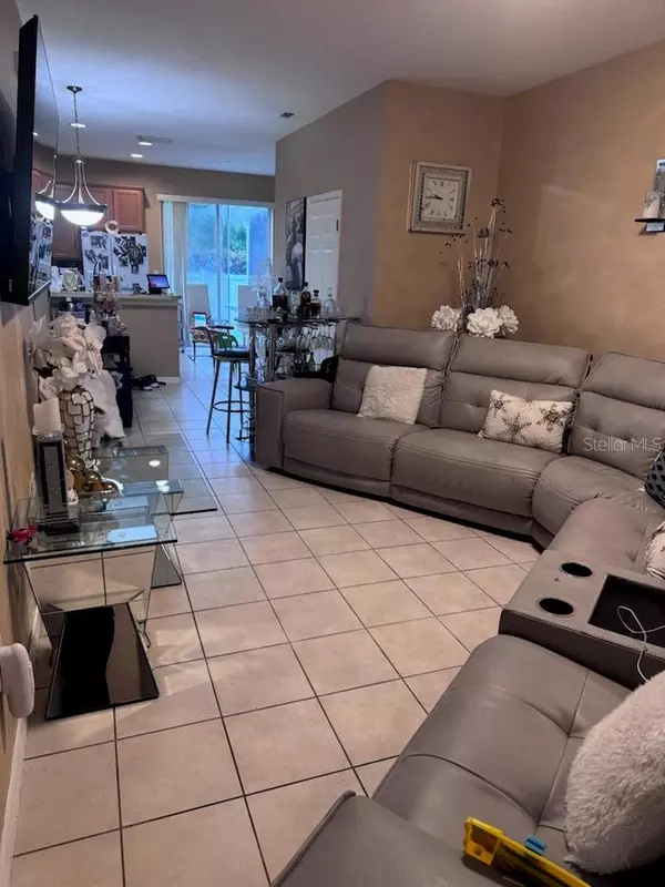 Tampa, FL 33635,11517 DECLARATION DR