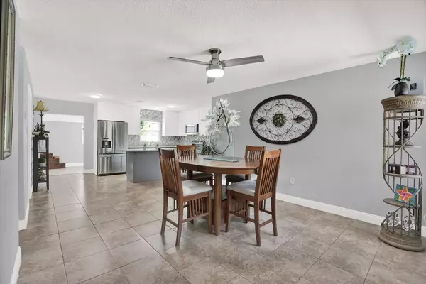 Tampa, FL 33616,6206 S ADELIA AVE