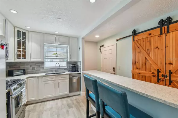 St Petersburg, FL 33709,5286 81ST ST N #26