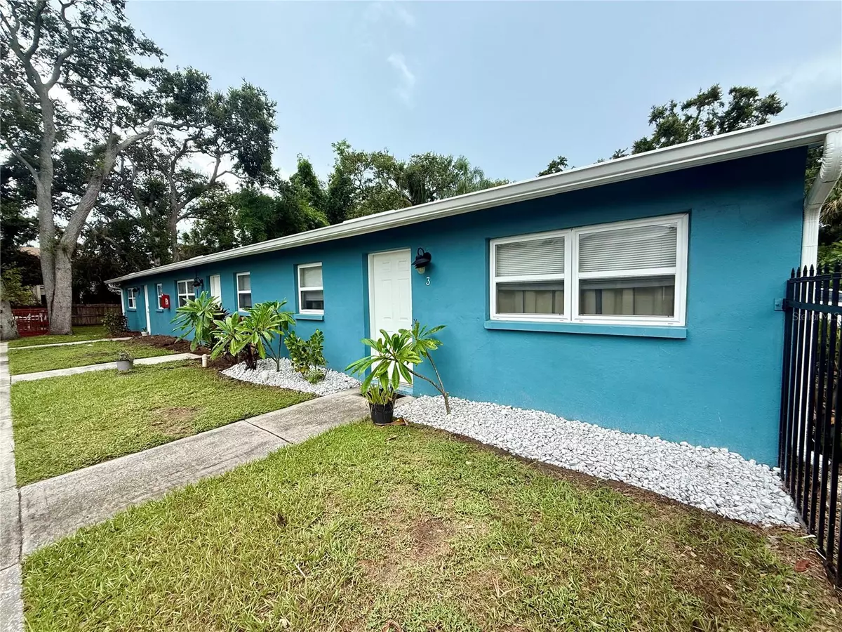 Dunedin, FL 34698,418 NEW YORK AVE #5