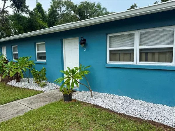 Dunedin, FL 34698,418 NEW YORK AVE #5