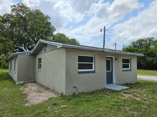 Lakeland, FL 33801,945 REYNOLDS RD