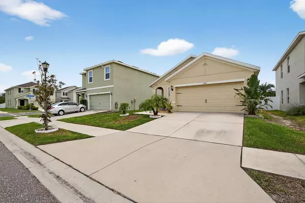 Valrico, FL 33594,3515 DIAMOND LEAF CT