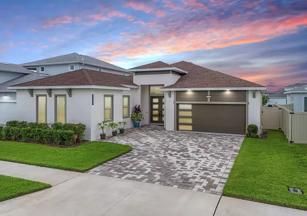 8809 DRUMMER PLANK DR, Wesley Chapel, FL 33545