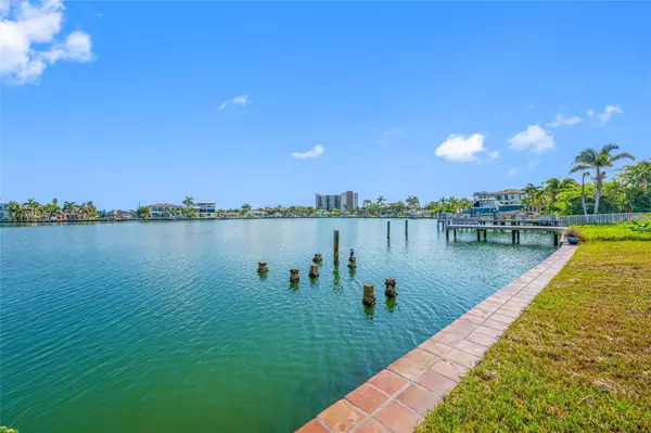 Treasure Island, FL 33706,10238 TARPON DR