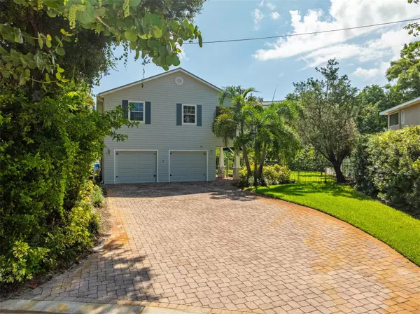 Belleair, FL 33756,321 BARBARA CIR