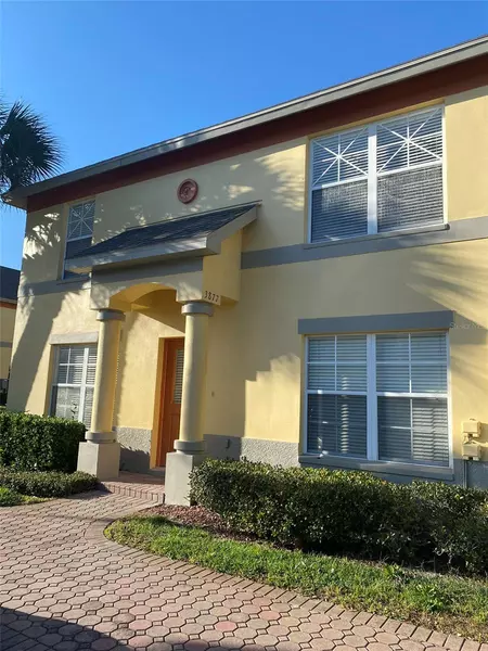 3877 ISLAND WAY, St Petersburg, FL 33705