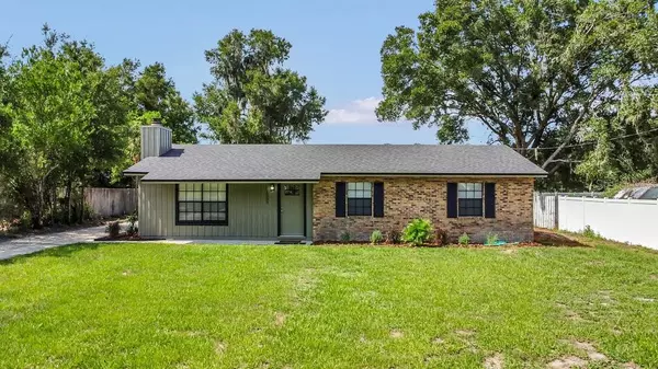 1305 E OHIO AVE, Deland, FL 32724