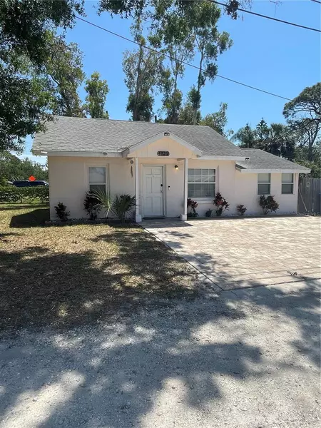 1729 CREEK LN, Largo, FL 33774