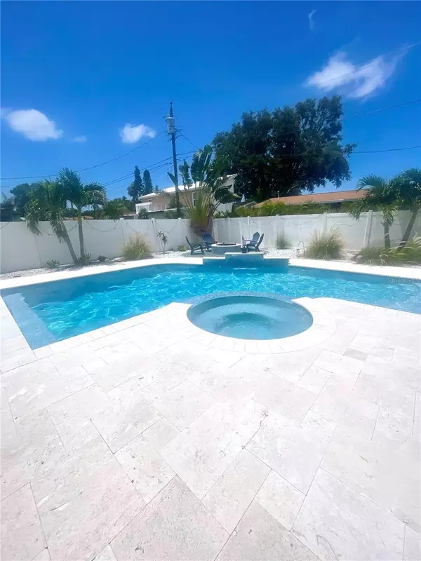 Seminole, FL 33772,8002 115TH ST