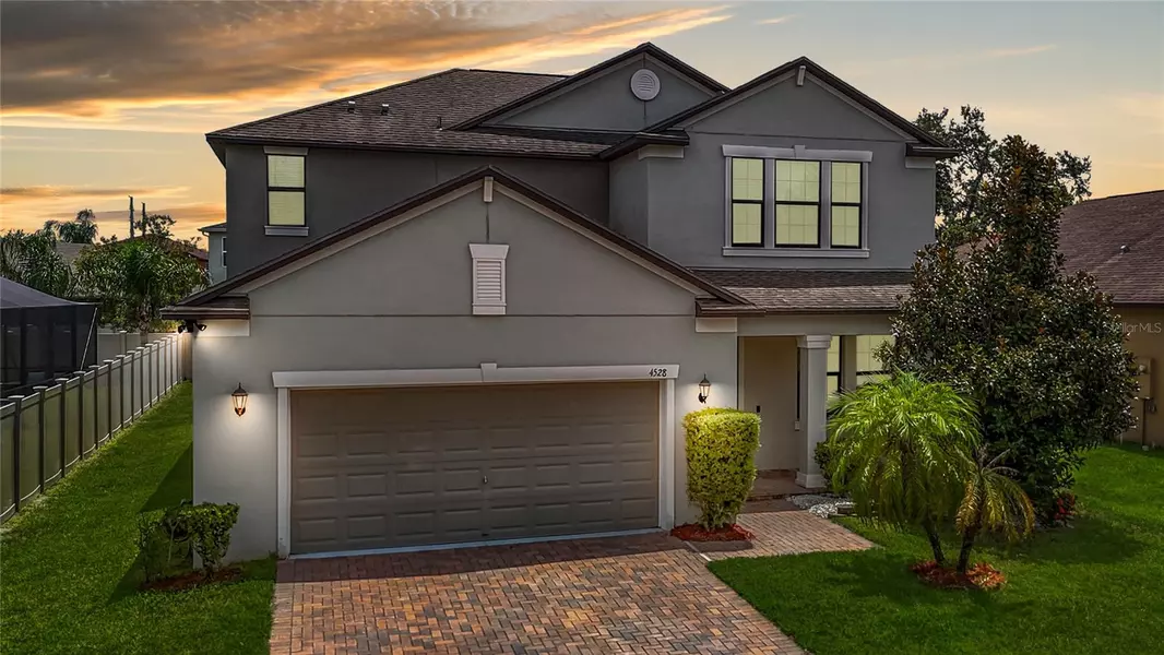 4528 COACHFORD DR, Wesley Chapel, FL 33543