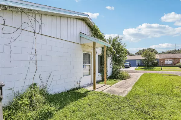 Brandon, FL 33511,1236 MOHRLAKE DR