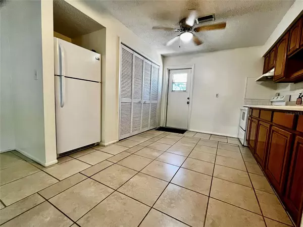 Clearwater, FL 33760,15701 WAVERLY ST #2