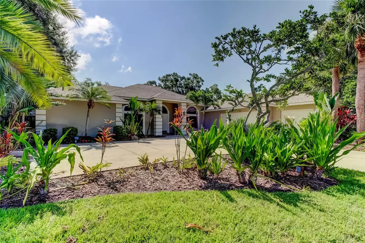 Seminole, FL 33772,9935 OAKS LN