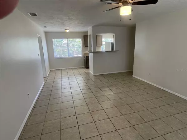 Bradenton, FL 34207,6411 26TH ST W