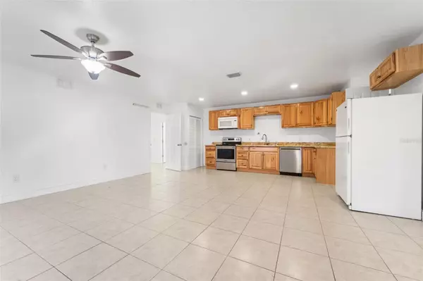 Seminole, FL 33772,10701 VILLAGE GREEN AVE