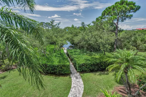 Tarpon Springs, FL 34689,2103 N POINTE ALEXIS DR