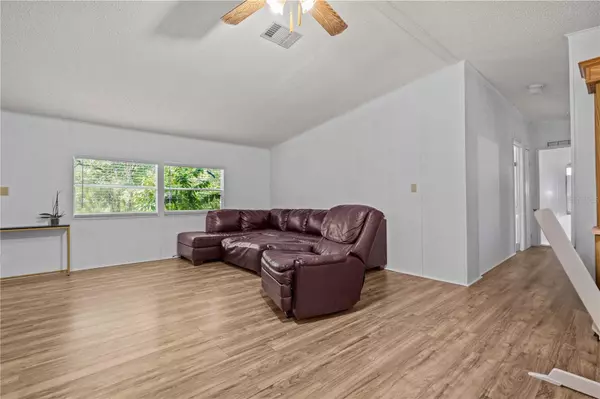 Zephyrhills, FL 33540,38545 COUNTY LINE RD