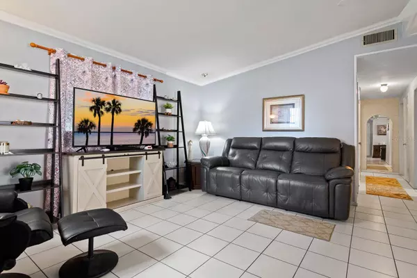 Seminole, FL 33777,8855 78TH PL