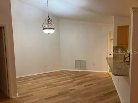 Tampa, FL 33625,15005 REDCLIFF DR