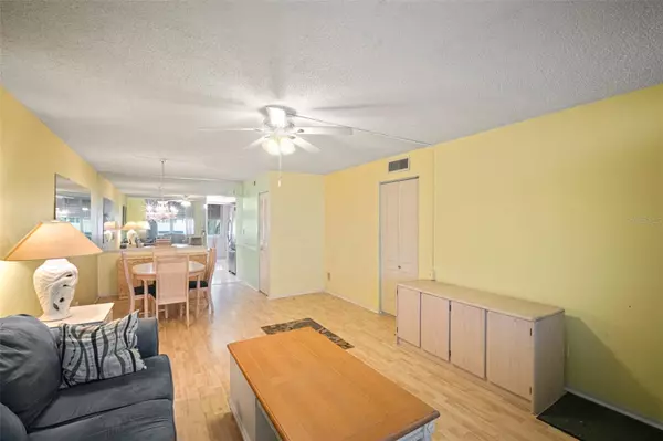 St Petersburg, FL 33703,4890 BAY ST NE #228