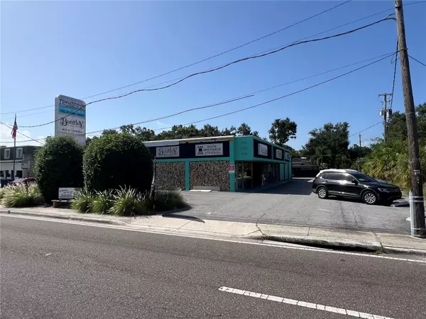 3226 W KENNEDY BLVD, Tampa, FL 33609