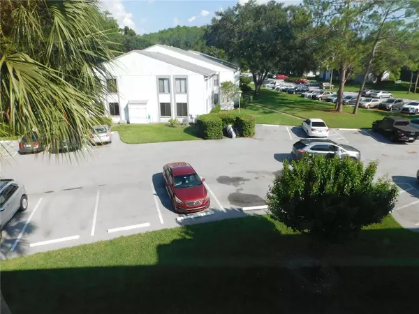 Tarpon Springs, FL 34688,1308 PINE RIDGE CIR E #H3