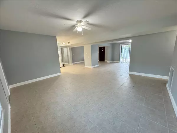 Oldsmar, FL 34677,427 COUNTRY CLUB DR
