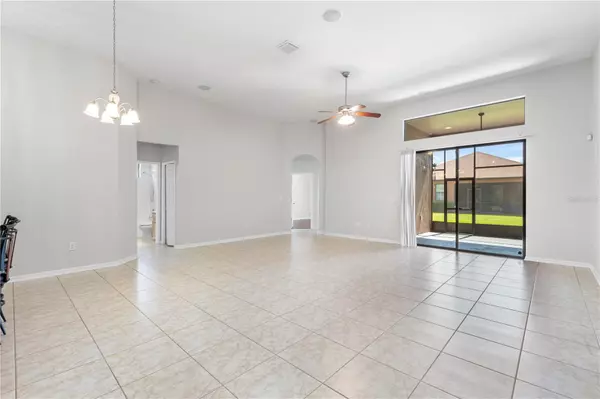 Riverview, FL 33578,8437 WHITE POPLAR DR