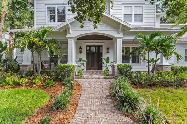 3207 W MORRISON AVE, Tampa, FL 33629