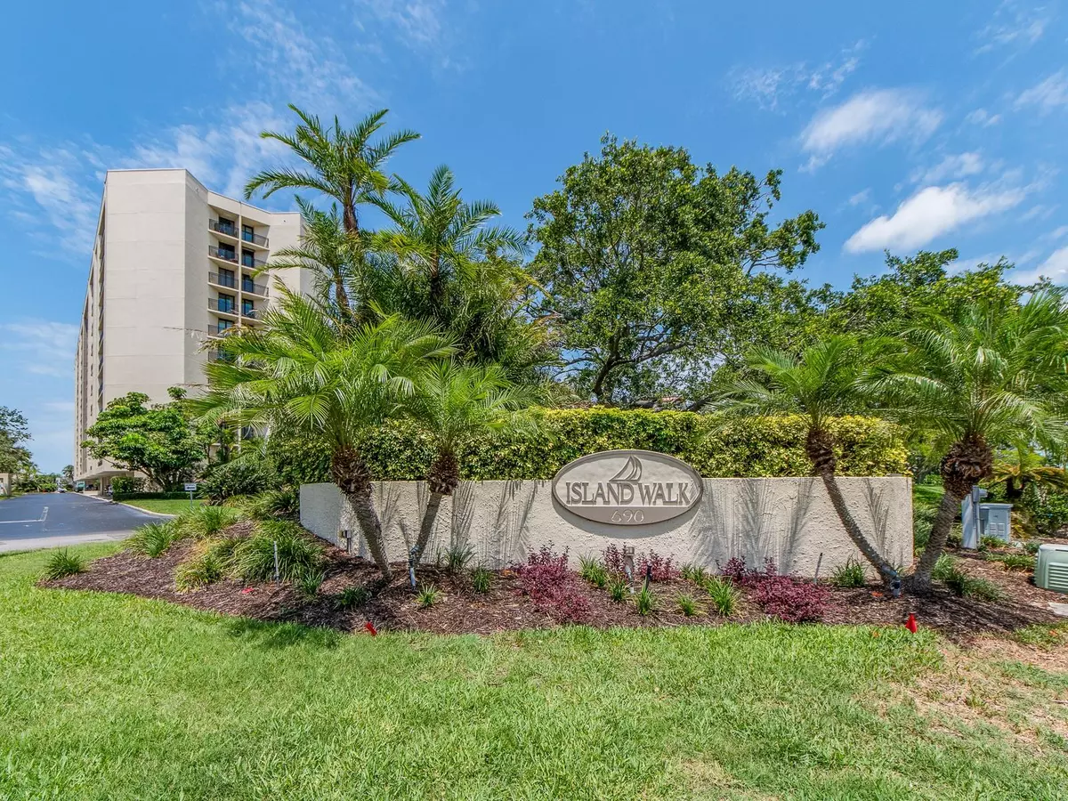 Clearwater Beach, FL 33767,690 ISLAND WAY #1112