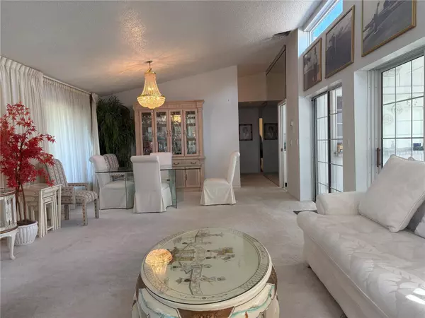 Brandon, FL 33511,708 DORADO CT