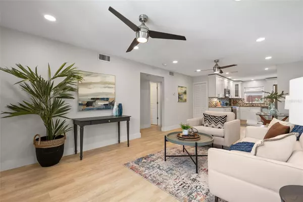 St Pete Beach, FL 33706,506 71ST AVE #7