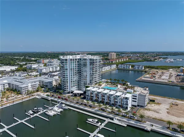 Tampa, FL 33611,5120 MARINA WAY #D-E-16