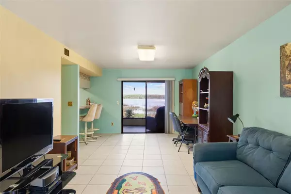 Seminole, FL 33772,9209 SEMINOLE BLVD #27