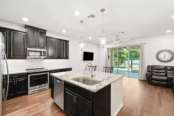Dunedin, FL 34698,1207 SUNSET LN